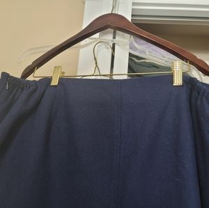 Navy blue lined wool skirt